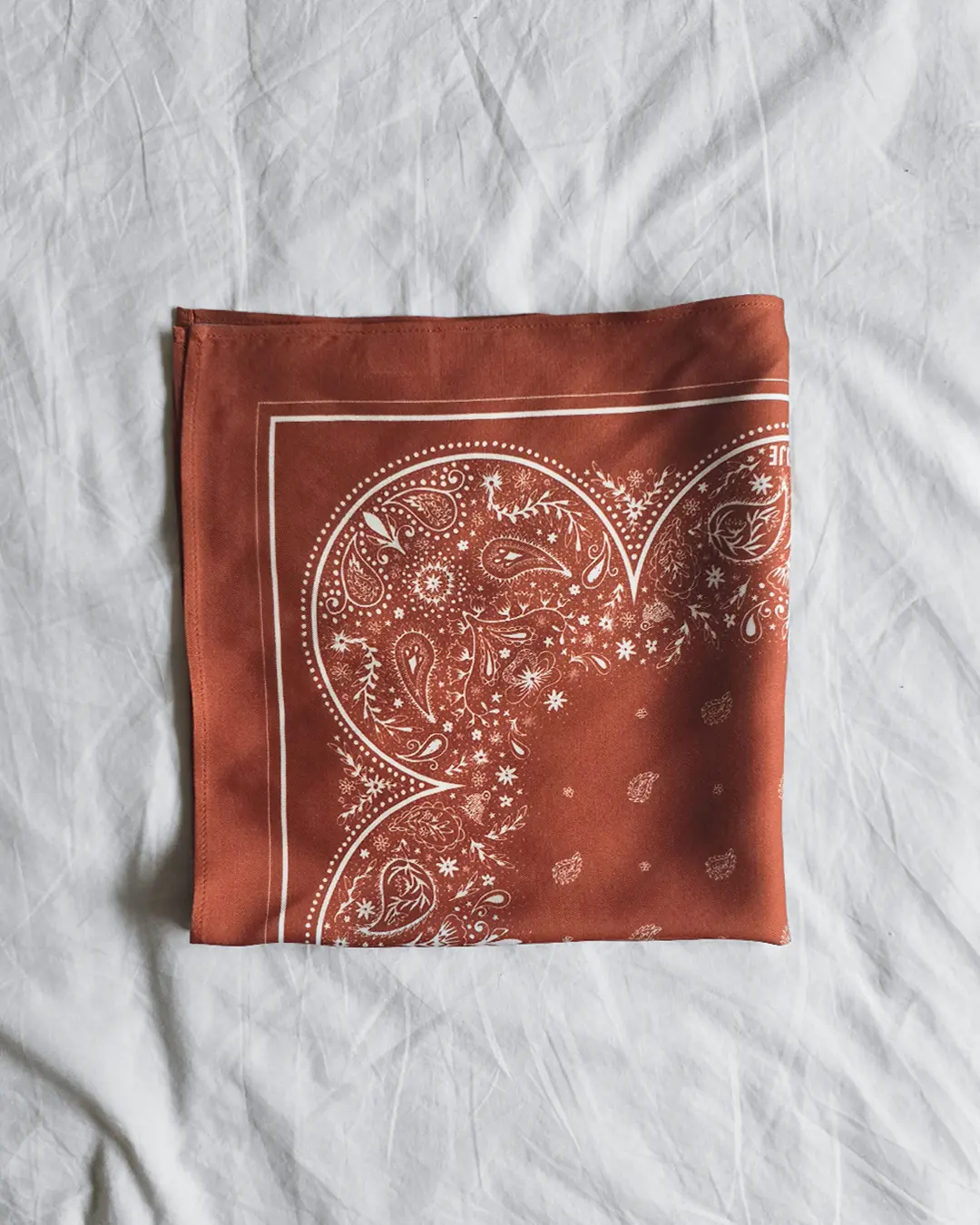 Wiskozowa apaszka bandana Rozalia 49x49 cm różowa w kwiaty - Czaje handmade Polska