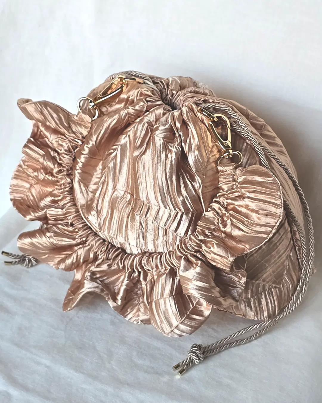 Mała torebka na ramię Flowerhead Amber Dusk Gold poliestrowy żakard złote okucia handmade - Czaje Polska