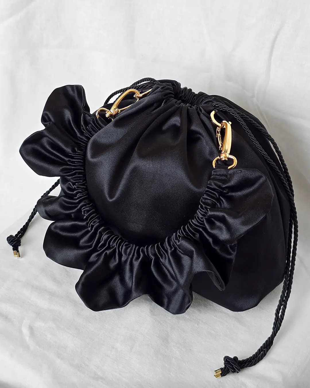 Mała torebka na ramię Flowerhead Night Bloom Gold tkanina tekstylna złote okucia handmade - Czaje Polska