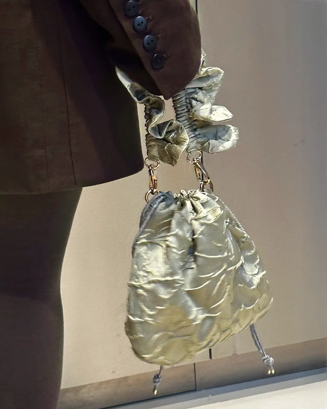 Mała torebka na ramię Flowerhead Olive Branch Gold tkanina tekstylna złote okucia handmade - Czaje Polska
