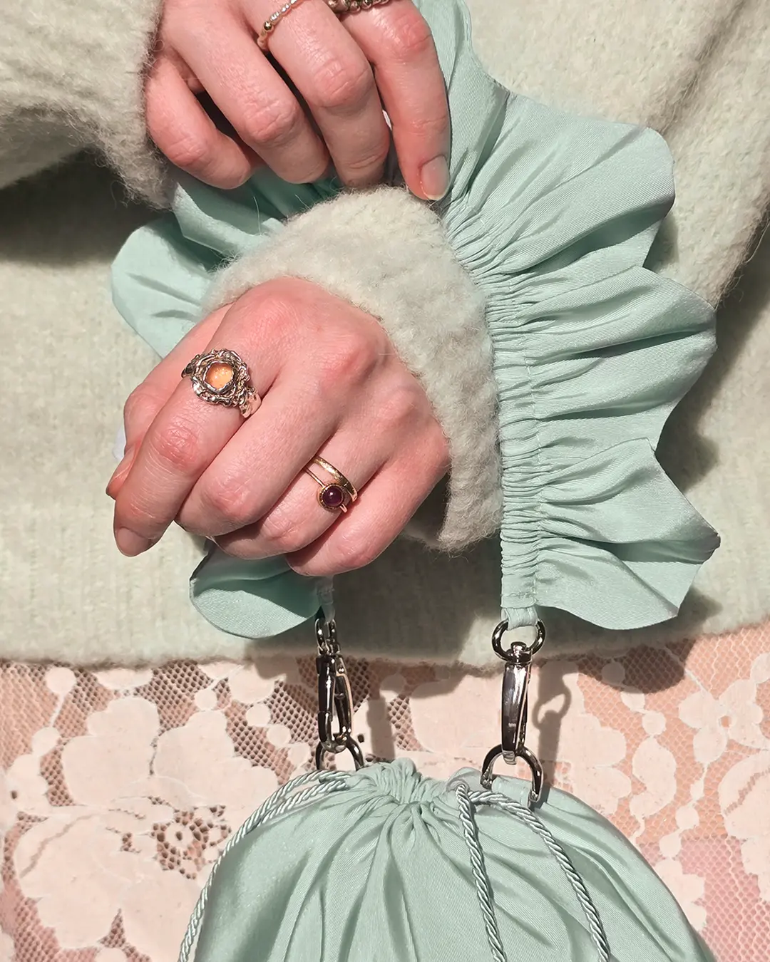 Mała torebka na ramię Flowerhead Icy Blue Silver tkanina tekstylna srebrne okucia handmade - Czaje Polska