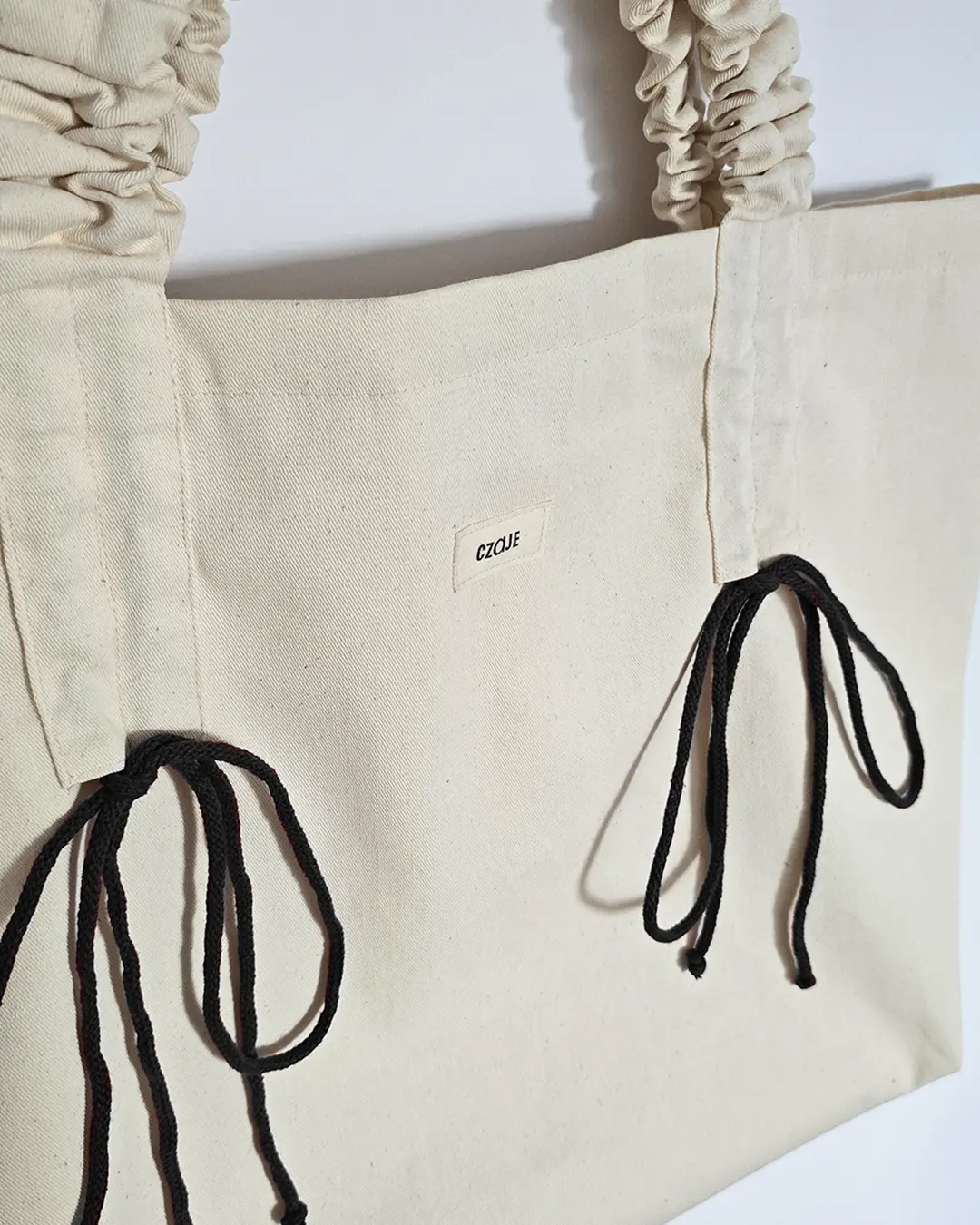 Bawełniana shopperka Shopperka Classic Czarna classic czarna handmade regulowany pasek - Czaje Polska